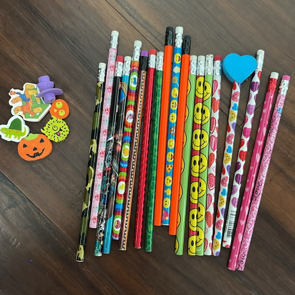 Pencils: Lisa Frank, France,  Novelty 90s Lot of 19 Pencils and 6 erasers